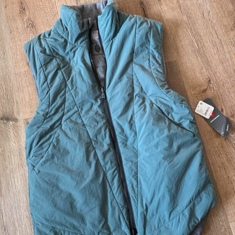 Free People NWT Midnight Jade Slalom Reversible Fleece Size XS